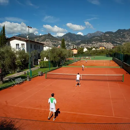 Club Olivi - Tennis Center ホテル 3*