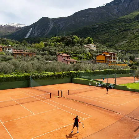 Club Olivi - Tennis Center