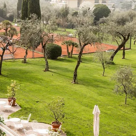 Club Olivi - Tennis Center