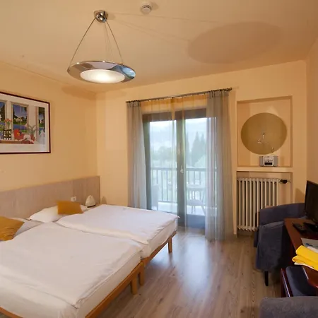 Club Olivi - Tennis Center Malcesine
